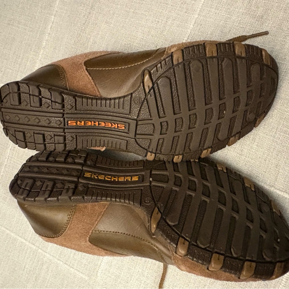 Sketchers - Picture 2 of 3